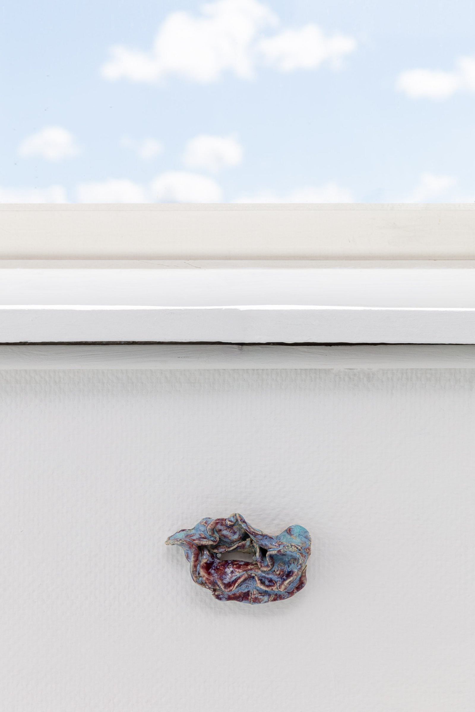 TALA_MADANI_GROUP_EXHIBTION_NAEUN_KANG_SCULPTURE_WINDOW_ANNA_CLAWSON_NICOLE_WARD_EXHIBITION